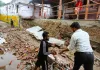 <span class="t-red">Moradabad News :</span> भरभराकर गिरी प्राचीन काली माता मंदिर की दीवार, जान बचाकर भागे लोग, बिजली गुल