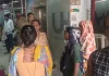 Unnao News : इलाज के नाम पर लाखों वसूले, हालत बिगड़ने पर मरीज को किया रेफर तो भड़के परिजन, सड़क पर लगाया जाम