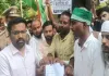 Sitapur News : पेपर लीक के खिलाफ छात्रों का प्रदर्शन, राष्ट्रपति के नाम एसडीएम को सौंपा ज्ञापन