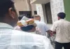 Pratapgarh News : आंगनबाड़ी सहायिका चयन सूची पर मार्कर चलाने से मचा बवाल, डीएम ने मौके पर पहुंचकर जांच के दिए आदेश