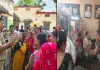 <span class="t-red">लखीमपुर खीरी :</span> दो संकुल की महिलाओं में जमकर मारपीट, घंटे भर चला बवाल