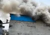 <span class="t-red">Noida Fire :</span> नोएडा के ममूरा गांव स्थित पीजी बिल्डिंग में भीषण आग, दो लोगों की मौत, 50 से अधिक परिवार फंसे