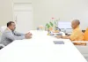 Shravasti News: सीएम योगी से मिले विधायक राम फेरन पांडेय, चुनावी वर्ष में श्रावस्ती को मिल सकती है बड़ी सौगात