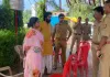 <span class="t-red">बाराबंकी के खाटू श्याम मंदिर में फिर बड़ी चोरी: </span>CCTV में कैद हुए दो चोर, दानपात्र तोड़कर करीब 5 लाख की नगदी और सामान ले उड़े