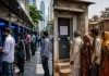 <span class="t-red">यूपी के पिछड़े जिलों में सिमट रहा ATM नेटवर्क, </span>दो साल में 30% तक आई गिरावट