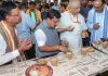 भाजपा अध्यक्ष नितिन नबीन ने पी लखनऊ की फेमस शर्मा की चाय, हनुमान सेतु मंदिर में किए दर्शन
