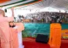 CM योगी का सपा पर सीधा आरोप: 'वक्फ बोर्ड जिस जमीन को कब्रिस्तान बताता था, वहां से दलितों और गरीबों को उजाड़ दिया जाता था'