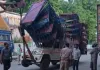 <span class="t-red">Kaushambi Road Accident: </span>हाईवे पर खड़े पिकअप के पास अज्ञात वाहन ने मारी टक्कर, चार लोगों की मौत
