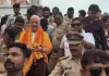 <span class="t-red">अयोध्या पहुंचे अनुपम खेर, </span>रामलला के किए दर्शन; दान चोरी मामले पर बोले- ‘चोर हर जगह हैं लेकिन...