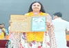 Barabanki News : डॉ. जोहा मेराज ने बढ़ाया जिले का मान, अवध विश्वविद्यालय में टॉप करने पर मिला कुलपति स्वर्ण पदक