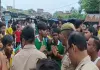 उन्नाव में छात्रों का फूटा गुस्सा : सड़क पर उतरे सैकड़ों छात्र; खाना-पानी से लेकर शिक्षकों की कमी तक पर खोला मोर्चा
