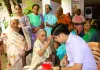 <span class="t-red">Moradabad News :</span> वृद्धाश्रम पहुंचे डीएम, आवासित महिलाओं से बंधवाई राखी
