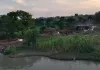 <span class="t-red">Barabanki Flood :</span> सरयू ने मिटा दी गांव की पहचान! कभी गुलजार तपेसिपाह में अब सिर्फ एक परिवार, संजय सेतु पर भी खतरा