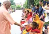 <span class="t-red">जनता दर्शन में बोले CM योगी,</span> 'घबराइए मत, आपकी समस्या का समाधान जरूर होगा'