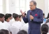 <span class="t-red">'इंटरनेट, ब्लूटूथ या Wi-Fi से नहीं जुड़ी होती EVM'...</span> लखनऊ में CEC ज्ञानेश कुमार का बड़ा बयान, युवाओं को फेक न्यूज से भी किया सावधान