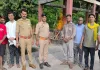 <span class="t-red">3 बेटे-बेटी और पत्नी फिर भी नहीं पहुचा कोई!</span> 72 घंटे इंतजार के बाद गैरों ने दी करोड़पति बुजुर्ग को अंतिम विदाई, जानें पूरा मामला