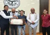 श्रीलंका में चमकी कानपुर की बेटी प्रियांशी : 4 मैच में 6 विकेट लेकर भारत को दिलाया टी-20 डेफ सीरीज का खिताब, डीएम ने किया सम्मानित