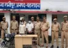 <span class="t-red">Bahraich News: </span> रानीपुर पुलिस ने नकबजनी की घटनाओं का किया पर्दाफाश, दो शातिर चोर गिरफ्तार; जेवरात, नगदी व बाइक बरामद 