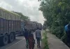 ARTO पर चालान और ट्रक की चाबी-कागजात ले जाने का आरोप, चालक ने बौद्ध परिपथ पर लगाया जाम