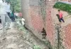 <span class="t-red">सीतापुर में परिवार सोता रहा,</span> पीछे से सेंध लगाकर 5 लाख का माल समेट ले गए चोर