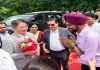 <span class="t-red">सुल्तानपुर में जापान की दस्तक!</span> यामानाशी के गवर्नर का जोरदार स्वागत, यूपी-जापान रिश्तों को मिली नई उड़ान