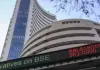 <span class="t-red">Stock Market Today: </span> रेपो रेट 5.25% पर बरकरार रहने से शेयर बाजार में उत्साह, सेंसेक्स 397 अंक उछला, निफ्टी 24,677 के पार