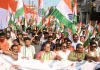 <span class="t-red">लखनऊ में तिरंगे के रंग में रंगा शहर,</span> नगर निगम मुख्यालय से GPO तक निकली भव्य तिरंगा यात्रा