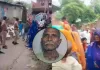 <span class="t-red">रायबरेली में बारिश से कच्ची दीवार ढही: </span>मलबे में दबकर किसान की मौत; रात के एक बजे हुआ हादसा  