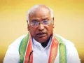 पर्यवेक्षकों ने मल्लिकार्जुन खरगे को सैंपी केरल विधायकों की राय संबंधी रिपोर्ट, जानिए कौंन होगा अगला सीएम 