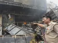 Lucknow Fire Tragedy : लखनऊ में हर तरफ मातम, लोगों की आंखें नम, बेबसी के बीच गूंजती रहीं मदद की पुकारें