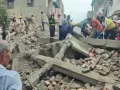 Delhi News : भारी बारिश के बीच दिल्ली के रोहिणी में मकान ढहा, कई लोगों के मलबे में दबे होने की आशंका