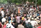 <span class="t-red">CJP Protest: </span>दिल्ली हाईकोर्ट का बड़ा आदेश, पुलिस को नोटिस; बॉडी कैमरा और CCTV फुटेज सुरक्षित रखने के निर्देश