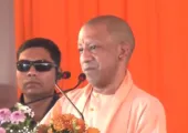 <span class="t-red"> PDA का 'P' पाकिस्तान बना देंगे.... </span> सीएम योगी का बड़ा हमला, कहा-गिरगिट की तरह रंग बदलती है सपा