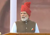 <span class="t-red">Independence Day :</span> लाल किले से PM मोदी ने रचा नया रिकॉर्ड, लगातार 13वीं बार देश को किया संबोधित; ‘वंदे मातरम’ की गूंज