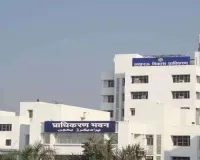 नैमिष नगर योजना : एक दिन में 100 किसानों ने की 51 बीघा जमीन की रजिस्ट्री, अवकाश के दिन खुला निबंधन कार्यालय