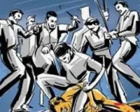 बाराबंकी :  मार्ग जाम करने से टोकने पर नगर पंचायत अध्यक्ष पुत्र की पिटाई  