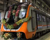 Noida Metro News : मेट्रो लाइन पर उतरा शख्स, ड्राइवर की सूझबूझ सतर्कता टला बड़ा हादसा