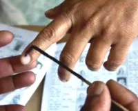 गुजरात निकाय चुनाव: आज सुबह से मतदान शुरू, 4.19 करोड़ वोटर तय करेंगे 15 नगर निगमों और 84 नगरपालिकाओं का भविष्य