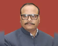 अंतिम पंक्ति तक पहुंचे बेहतर इलाज की सुविधा : ब्रजेश पाठक 