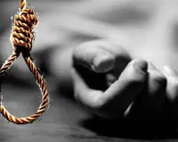 कर्ज में डूबे कारोबारी ने फंदे से लटक कर की खुदकुशी, वीडियो कॉल कर पत्नी को दिखाया आखिरी बार चेहरा