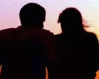  Hardoi News: बिलग्राम में शादी के 25 साल बाद पति छोड़ प्रेमी संग फरार हुई महिला, 30 हजार नकद और जेवर ले जाने का आरोप
