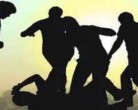 Raebareli News : 10 लाख की उधारी मांगना पड़ा भारी! दबंगों ने प्रधानाध्यापक को घर में घुसकर पीटा