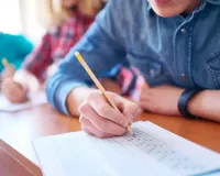 Ayodhya News: सहायक अध्यापक भर्ती परीक्षा में 41 फीसदी अभ्यर्थी रहे अनुपस्थित, 17 परीक्षा केंद्रों पर आयोजित की गई परीक्षा