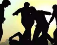 बाराबंकी : “डिम्पल यादव वाला” का गाना नहीं बजा तो डीजे मालिक को पीटा, जातिसूचक गालियां भी दी