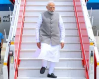 PM Modi Varanasi Visit: वाराणसी में प्रधानमंत्री नरेन्द्र मोदी का भव्य स्वागत, कई कार्यक्रमों में होंगे शामिल