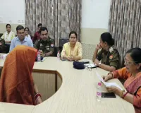 मैडम! मेरा पति गे है, विरोध पर पिटाई करता है... महिला आयोग की सदस्य के सामने रो पड़ी पत्नी