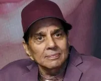 Dharmendra Health Update : हीमैन धर्मेंद्र की तबीयत नाजुक, सांस लेने में तकलीफ के बाद वेंटिलेटर पर एक्टर