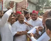 गोंडा : भाजपा विधायक बावन सिंह की टिप्पणी पर भड़के सपा कार्यकर्ताओं ने किया प्रदर्शन, कहा- माफी मांगे, वरना होगा उग्र आंदोलन 