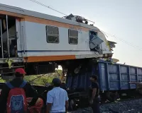 छत्तीसगढ़ में भीषण रेल हादसा : पैसेंजर ट्रेन से टकराई मालगाड़ी, छह की मौत व 15 घायल, आठ ट्रेनें रद्द 