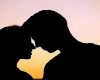 Rampur: रात को चोरी-छिपे प्रेमिका के घर पहुंचा प्रेमी...मोहल्ले में मचा शोर तो खड़ा हुआ हंगामा